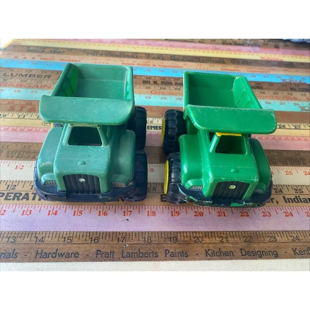 JOHN DEERE KIDS BIG SCOOP DUMP TRUCK TOY PLASTIC 6